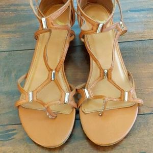 Brown sandals with low heel